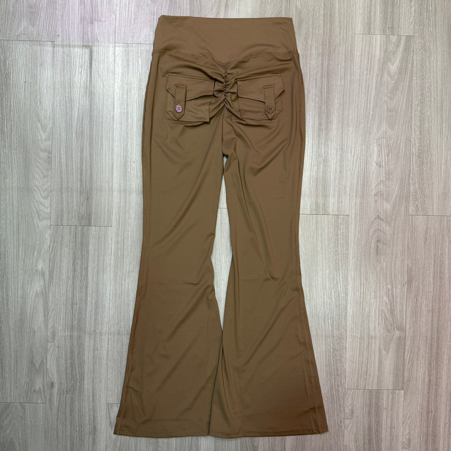 Calza push up flare bolsillo