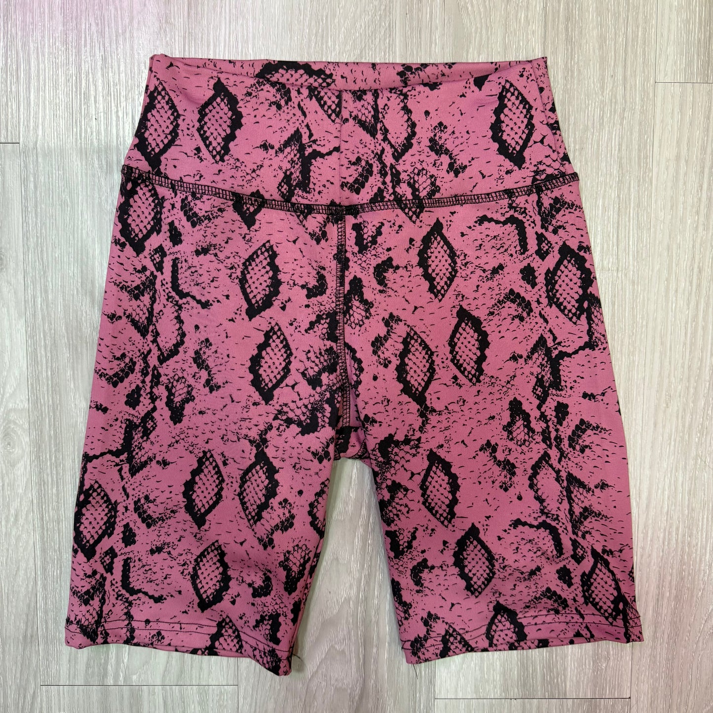 Short biker suplex talla M