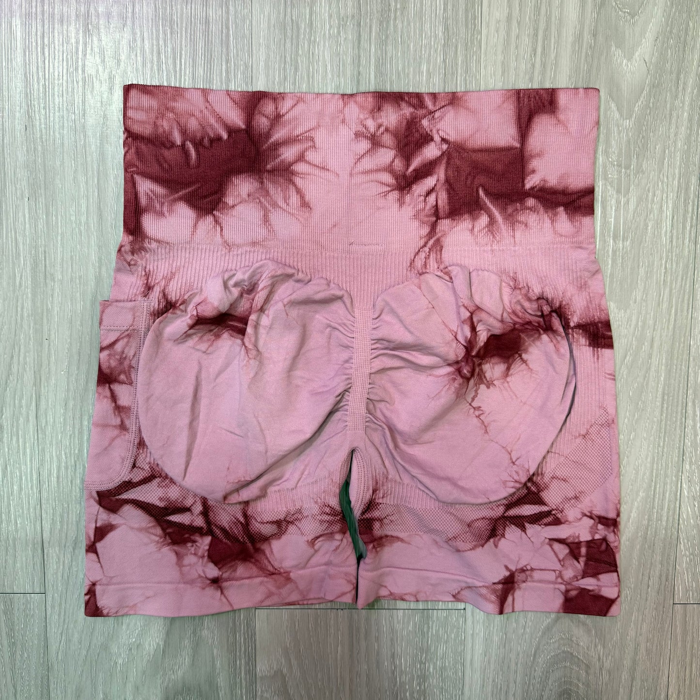 Short tiedye push up
