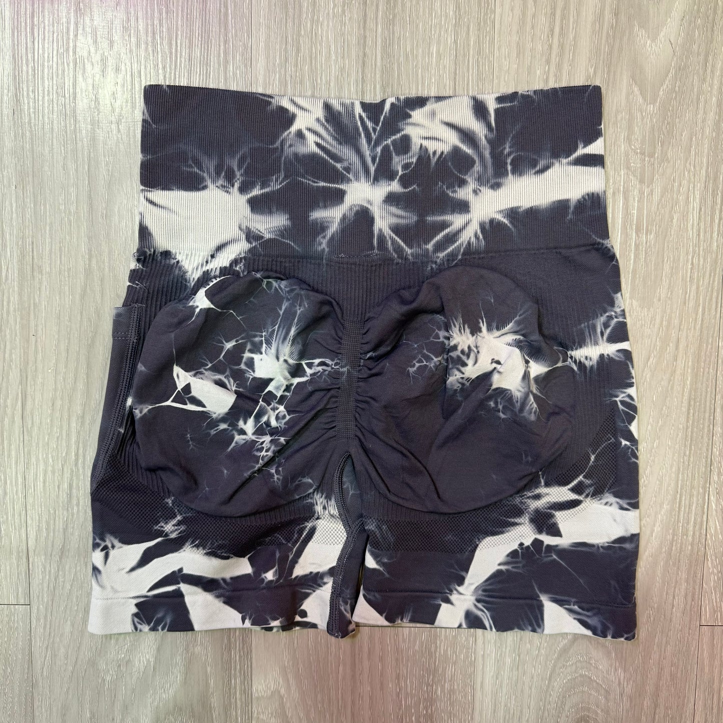 Short tiedye push up