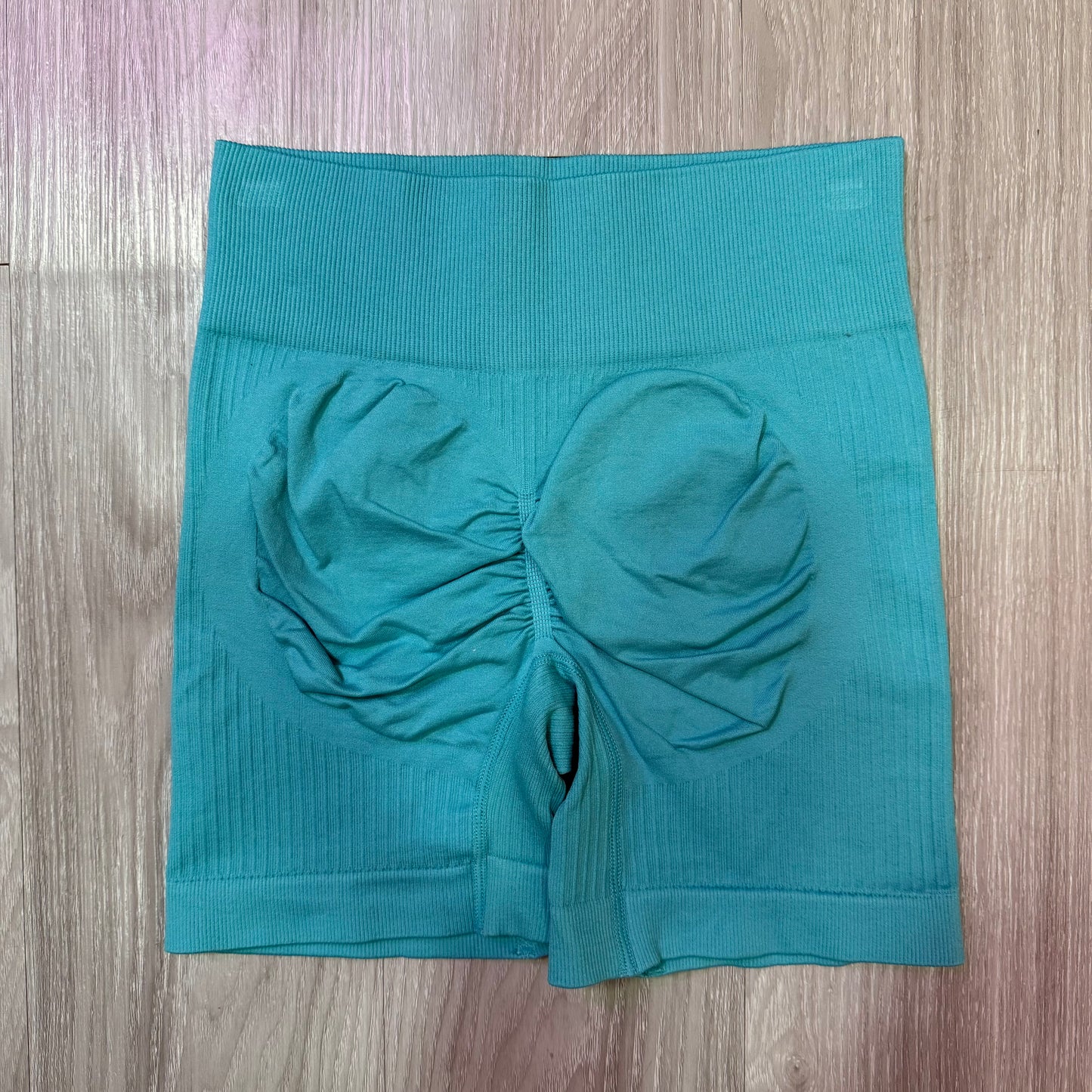 Short acanalado push up