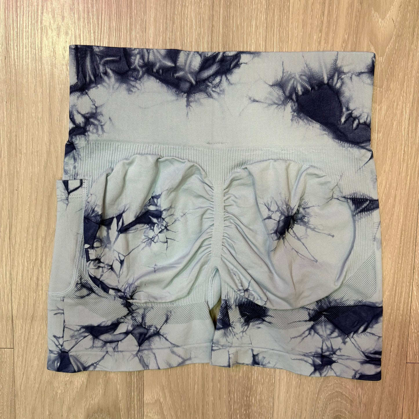 Short tiedye push up